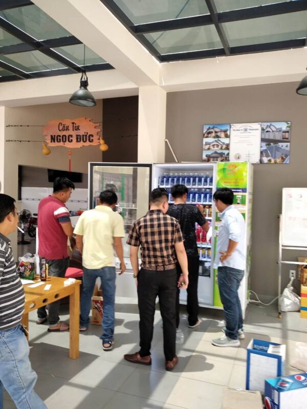 Trải nghiệm người dùng máy bán hàng tự động rất quan trọng Căng teen bệnh viện trường học sử dụng máy bán hàng tự động