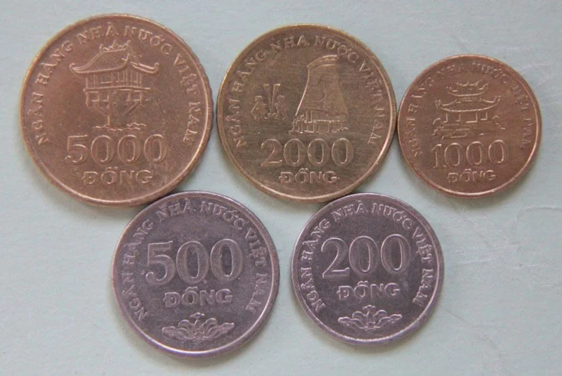 Hình ảnh tiền xu bắt đầu được lưu hành vào cuối năm 2003 Tiền xu tại việt nam
