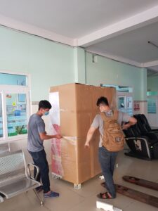 7 máy bán hàng tự động được lắp đặt tại các vị trí thuận lợi, dễ nhìn, dễ mua sắm lap-may-ban-hang-tu-dong-tai-benh-vien-nhi-dong-nai-7